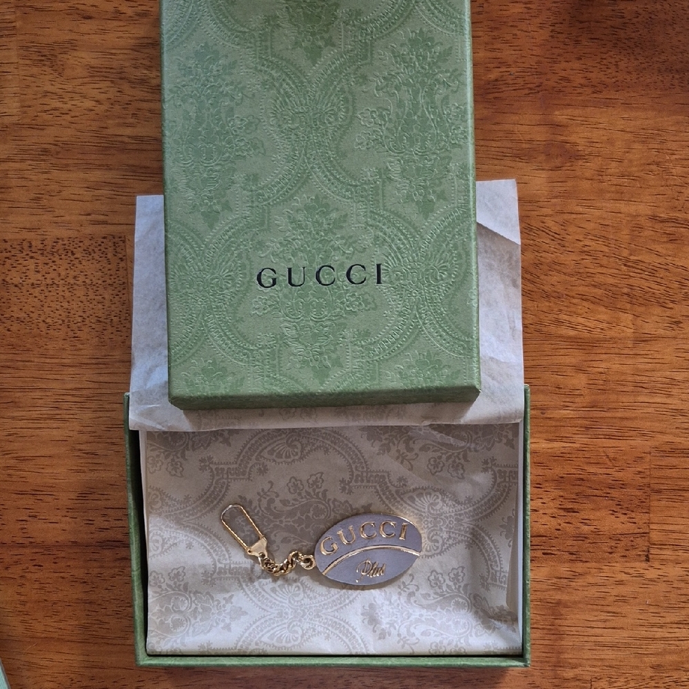 EUC Gucci  Keychain